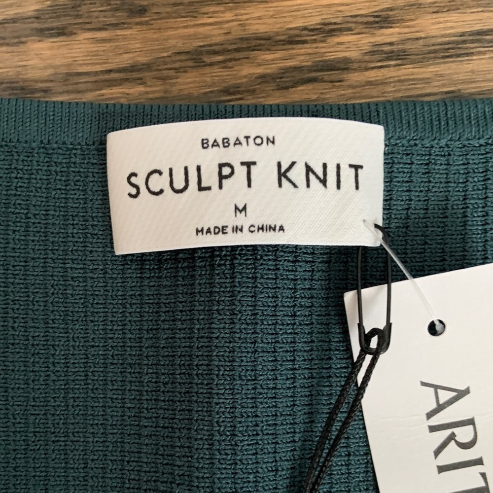 Aritzia Babaton Teal Deep V Sculpt Knit Ribbed Crop Top - Picture 2 of 5